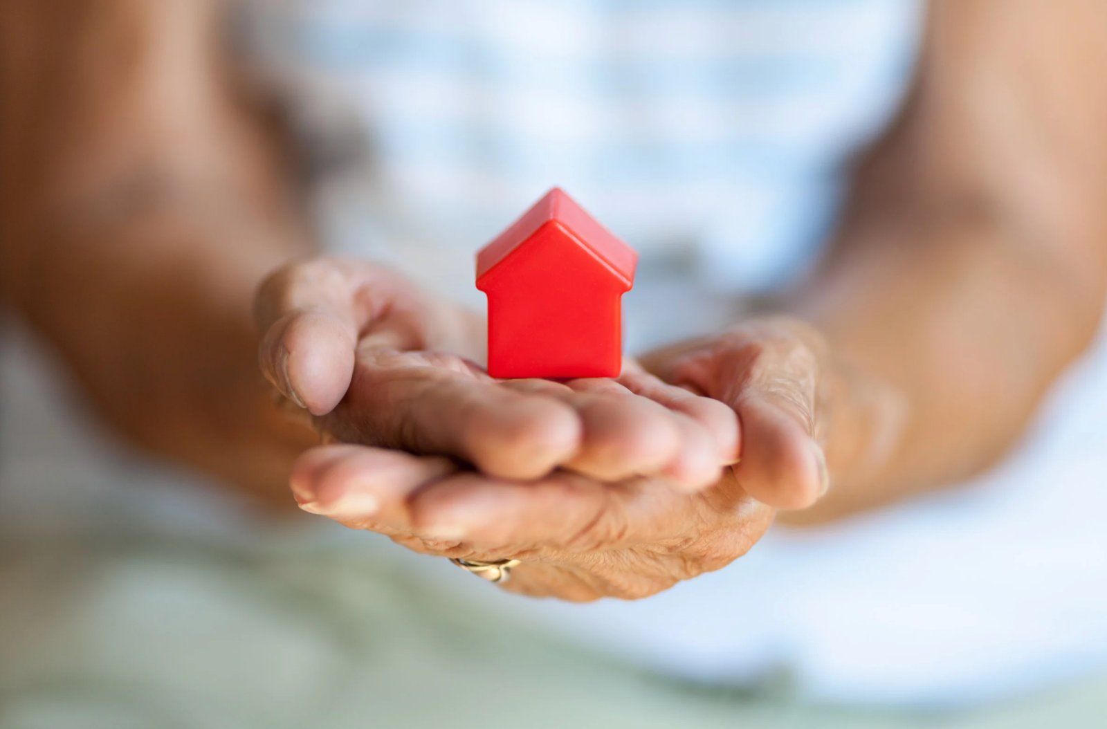 Como resolver conflictos entre herederos con un abogado por una casa